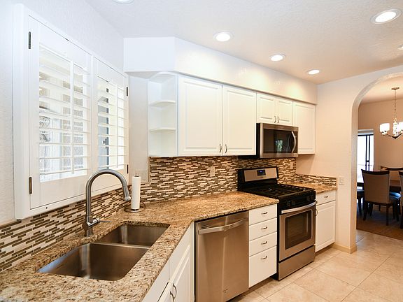 5th image of 14400 N Spanish Garden Ln