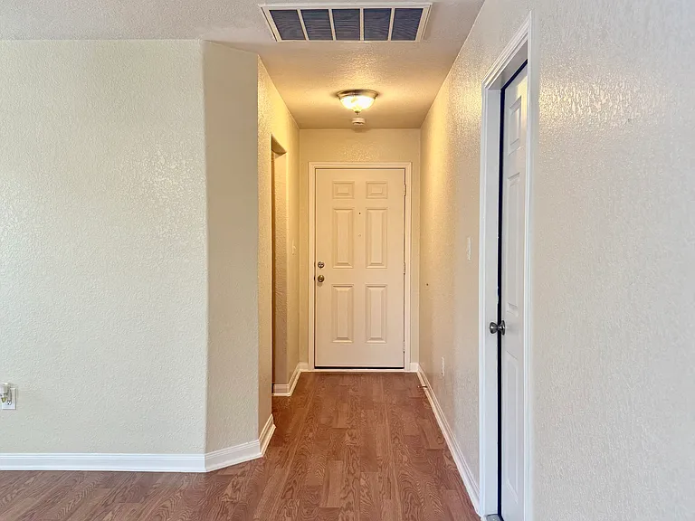 11510 Country Cyn — Photo 5