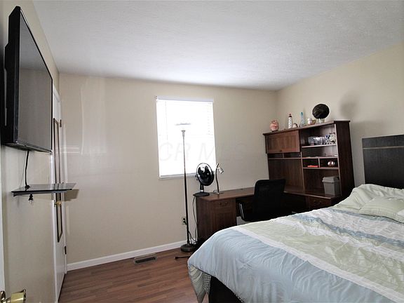 2nd image of 7779 Barkwood Dr