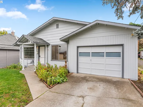 906 Garrison St, The Dalles, OR 97058