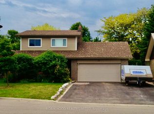 22 Nordic Ct, Whitby, ON L1N5N3