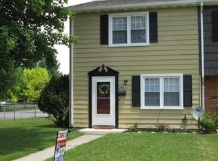 204 Moore Dr, Berryville, VA 22611