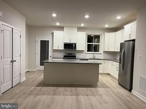 114 Continental Way Photo 1