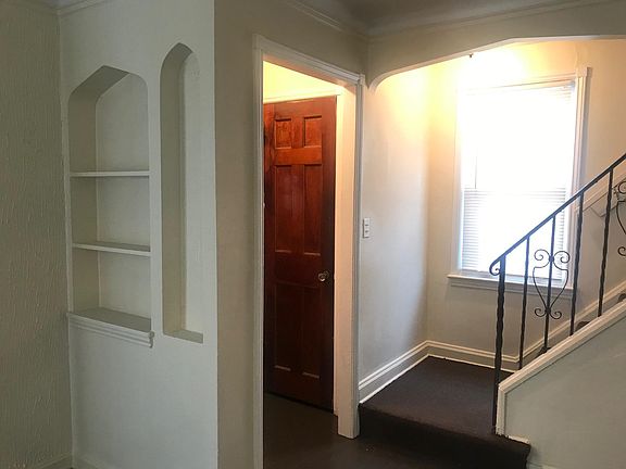 2nd image of 3376 E 147th St