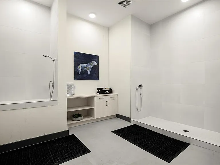 6324 N Lamar Blvd #306 — Photo 9