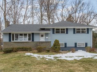 79 Deep Dale Dr, Berkeley Heights, NJ 07922