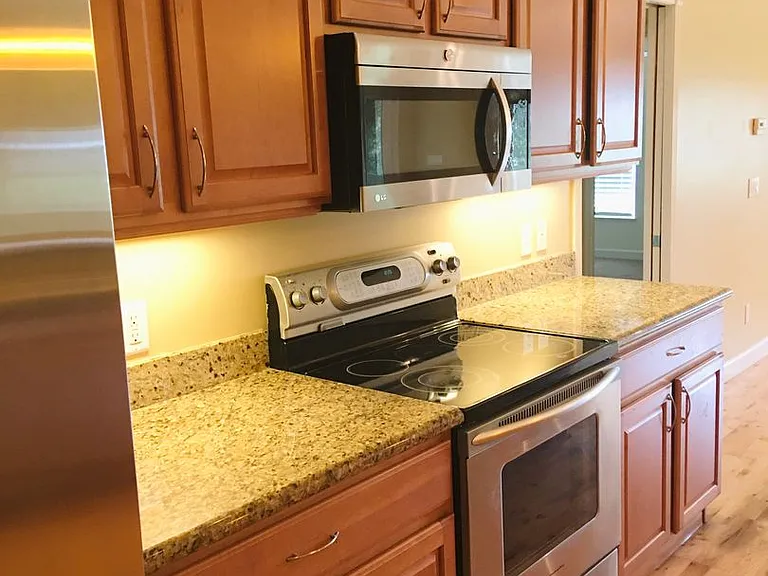 310 Shady Ln — Photo 25
