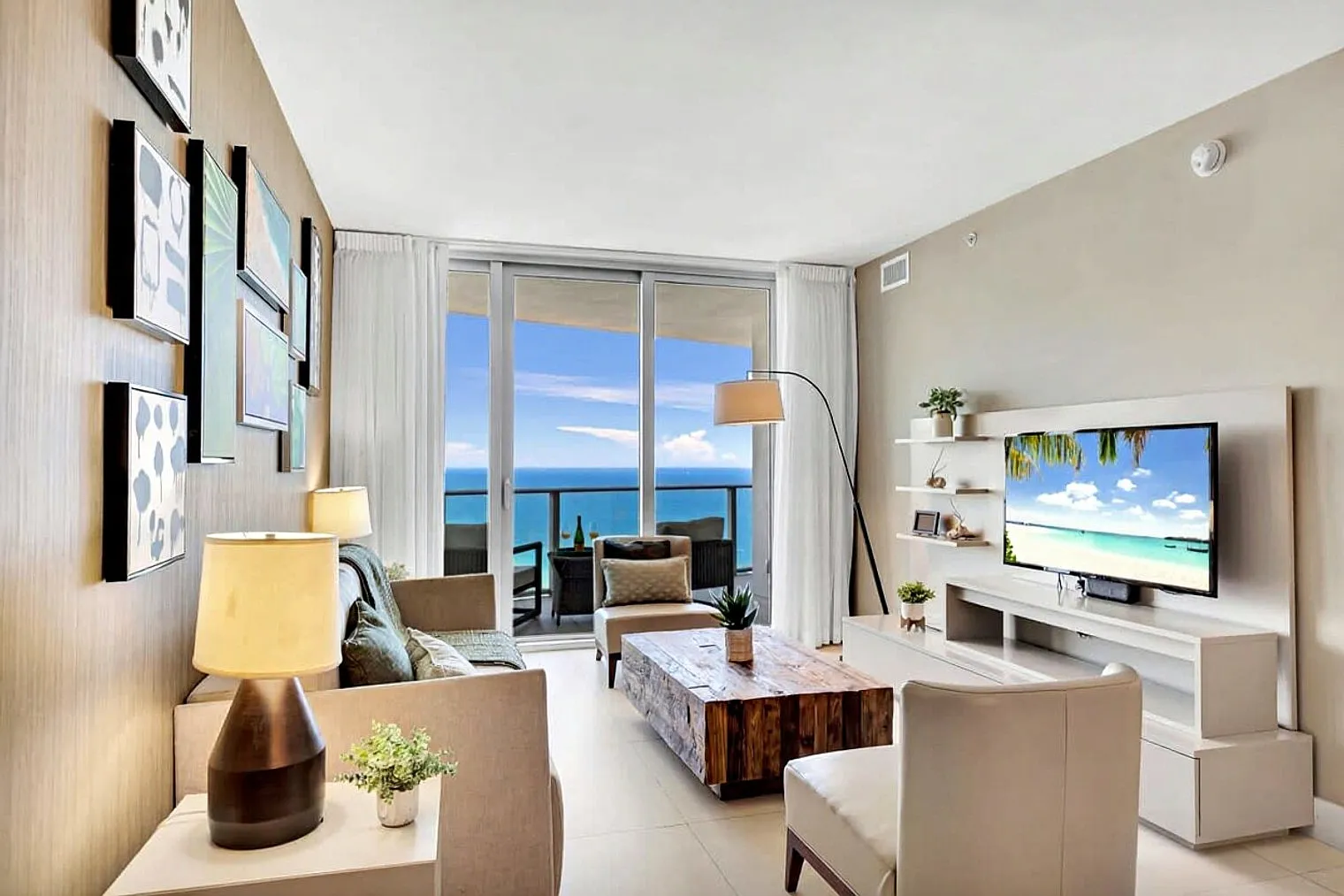 1 bed, 1.0 bath, 796 sqft, $4,003 — Photo 3