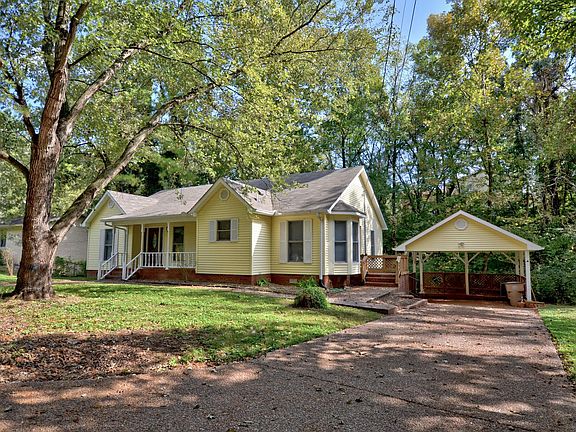 3rd image of 512 Shady Oak Dr