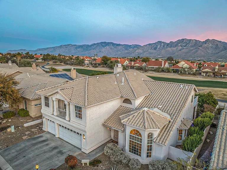 11018 N Mountain Breeze Dr — Photo 1