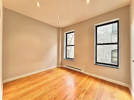 2nd image of 350 Manhattan Ave APT 5E