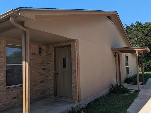 1300 N Bishop St, San Marcos, TX 78666