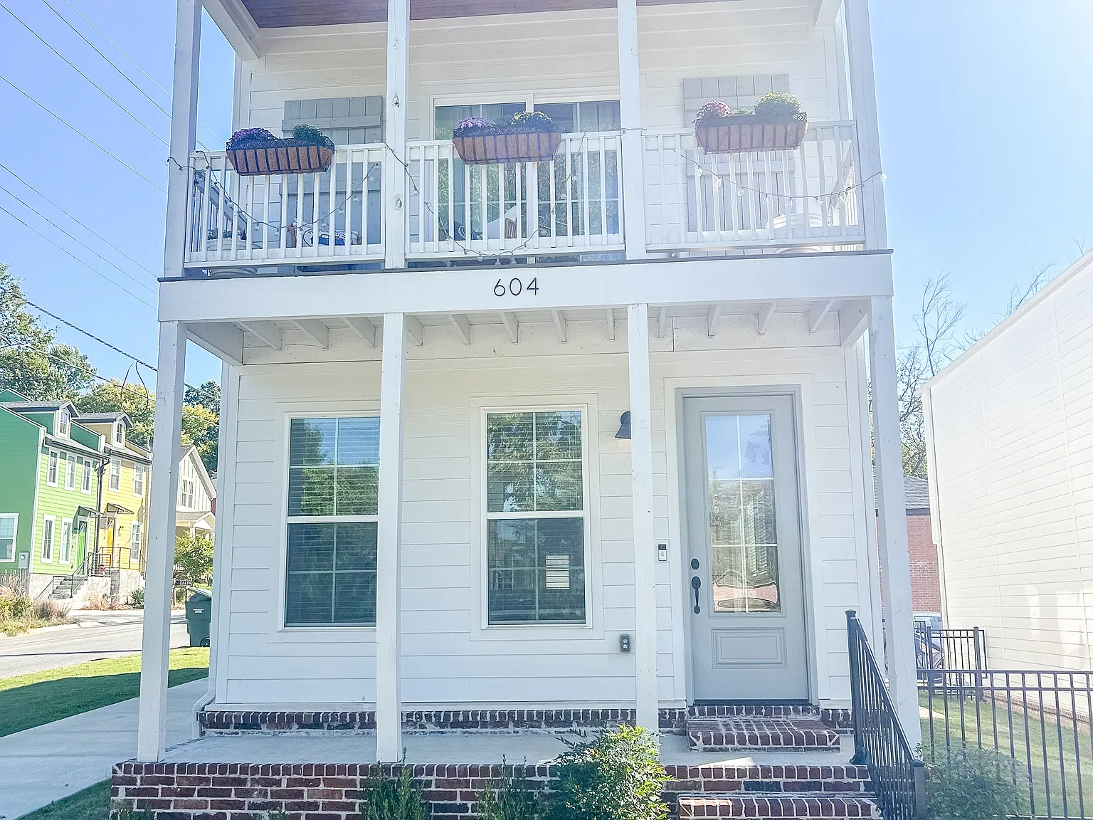 604 South Willow Avenue - 1 — Photo 1