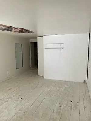 Rented by R New York | media 12