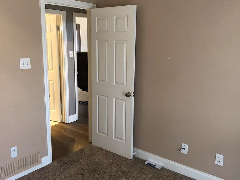 2123 Millwood Dr — Photo 4