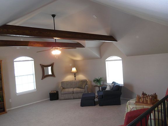 Large upstairs Gameroom