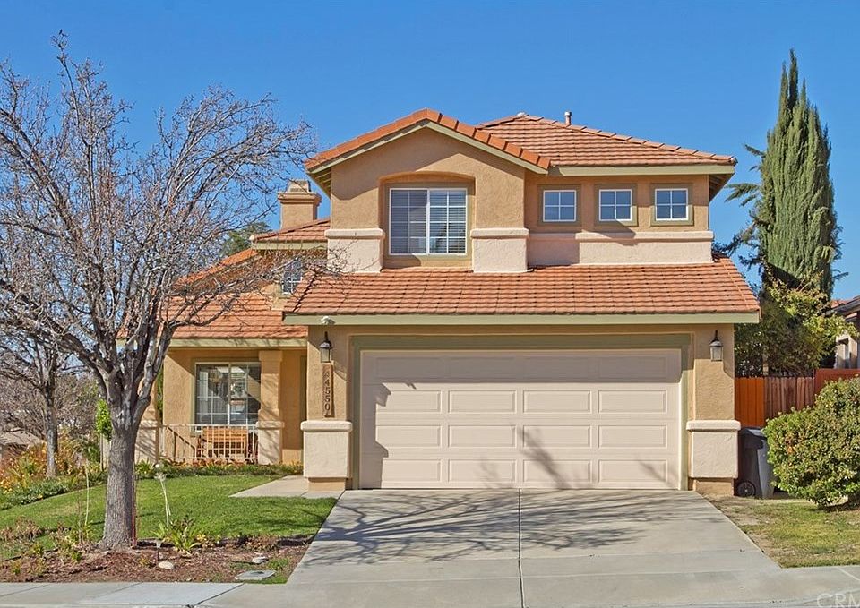 1st image of 44550 Lauriano Dr