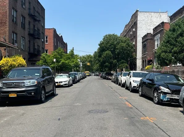 211 East 96th Street image 4 of 4