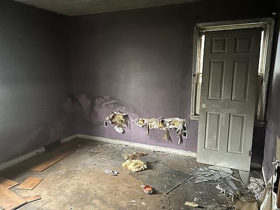 5th image of 265 Lincoln Ave