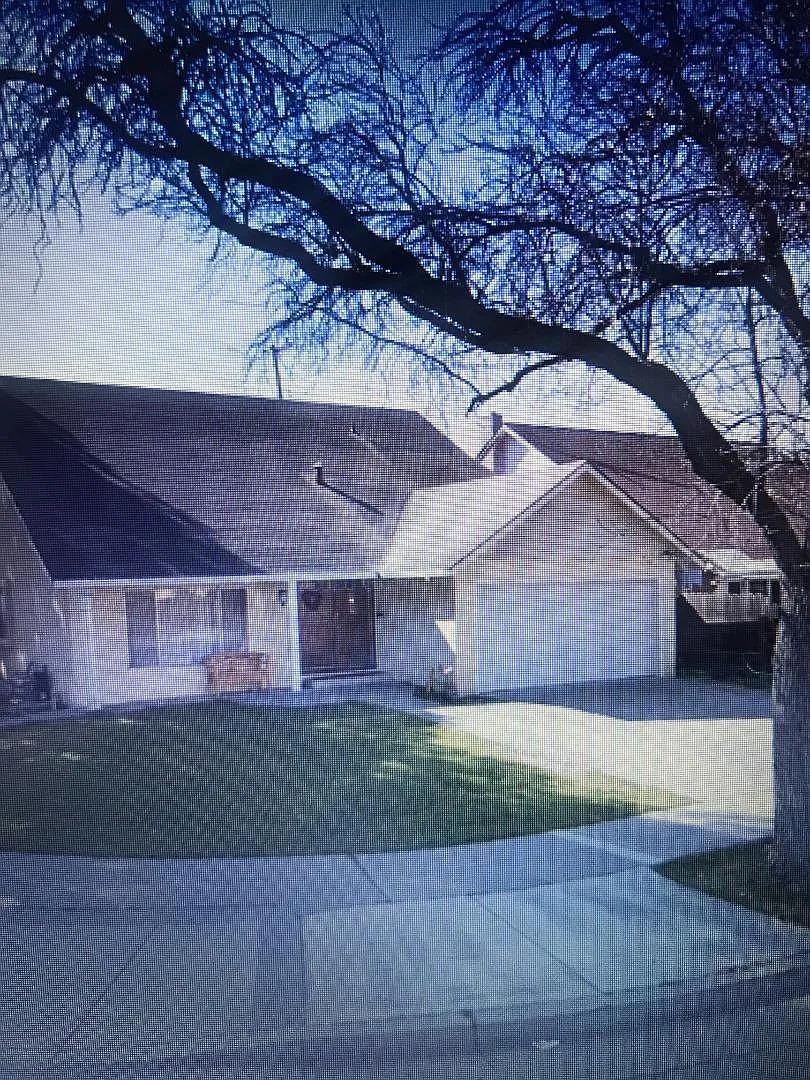 1145 Lancelot Ln photo 1