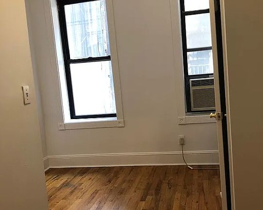5th image of 215 W 108th St APT 7