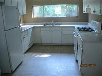 2nd image of 149 Lewis Ave