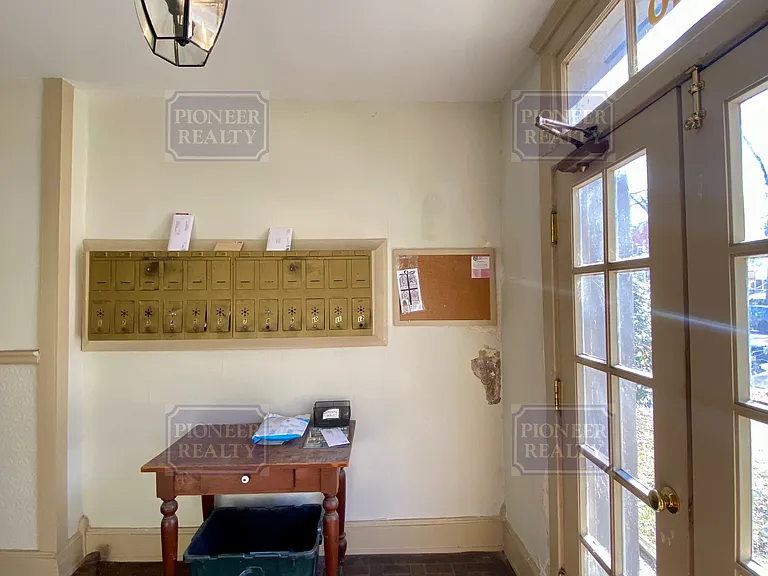 3110 Kensington Ave #4 — Photo 4