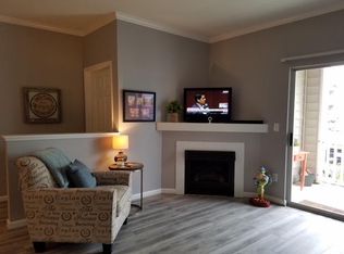 301 N Knollwood Dr, Blacksburg, VA 24060