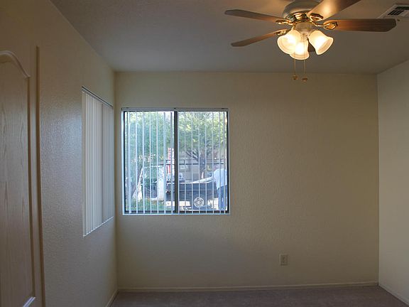 2nd image of 2819 W Medallion Dr
