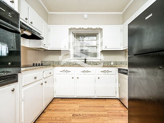 435964_003_wm_-_kitchen_13448451.jpg