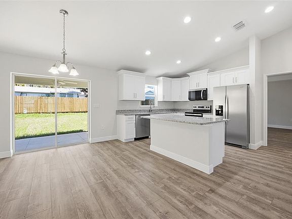 5th image of 6762 Cherry Rd