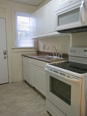 5th image of 278 Chittenden Ave