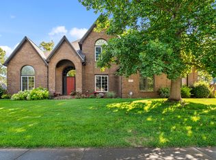 3665 Woodfield Pl, Columbus, IN 47203