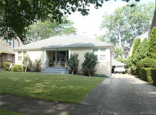 74 Hendricks Blvd, Amherst, NY 14226