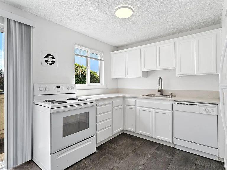 Cedar Mill Apartments — Photo 47