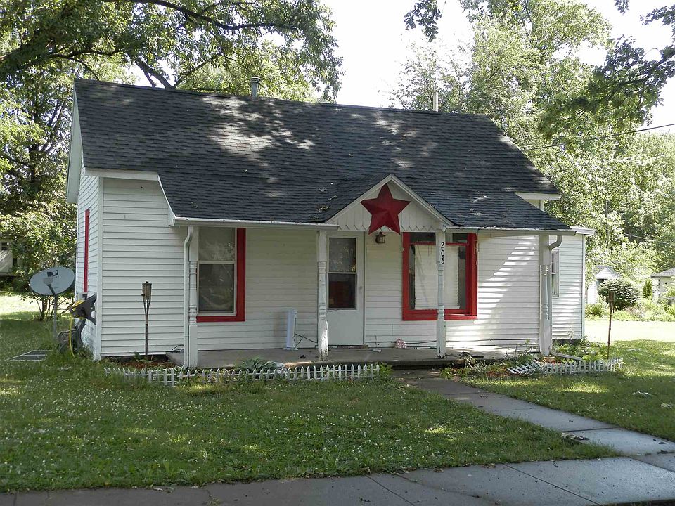 1st image of 205 W Plum St