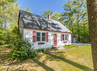 8 Thompson Ln, Windham, ME 04062