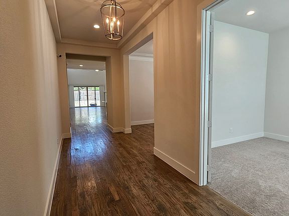 2nd image of 14392 Danehurst Ln