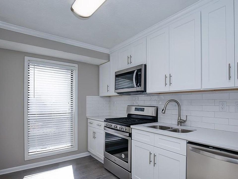 1st image of 1406 Cumberland Ct SE
