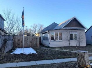 202 4th Ave, Edgemont, SD 57735