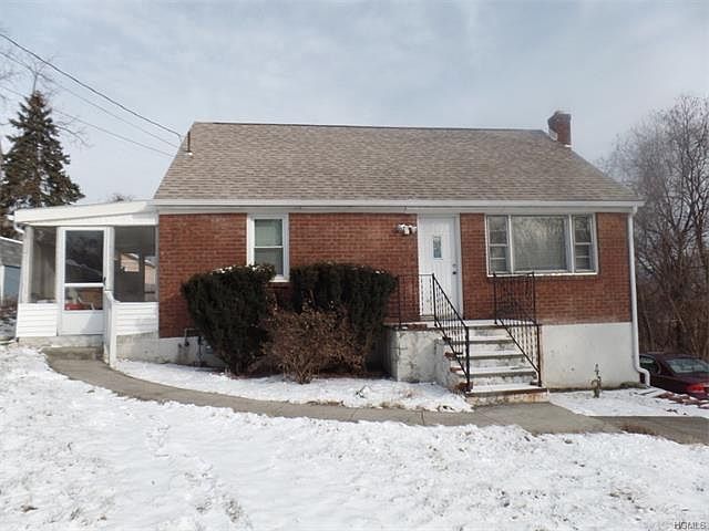 1st image of 70 Lafayette Dr