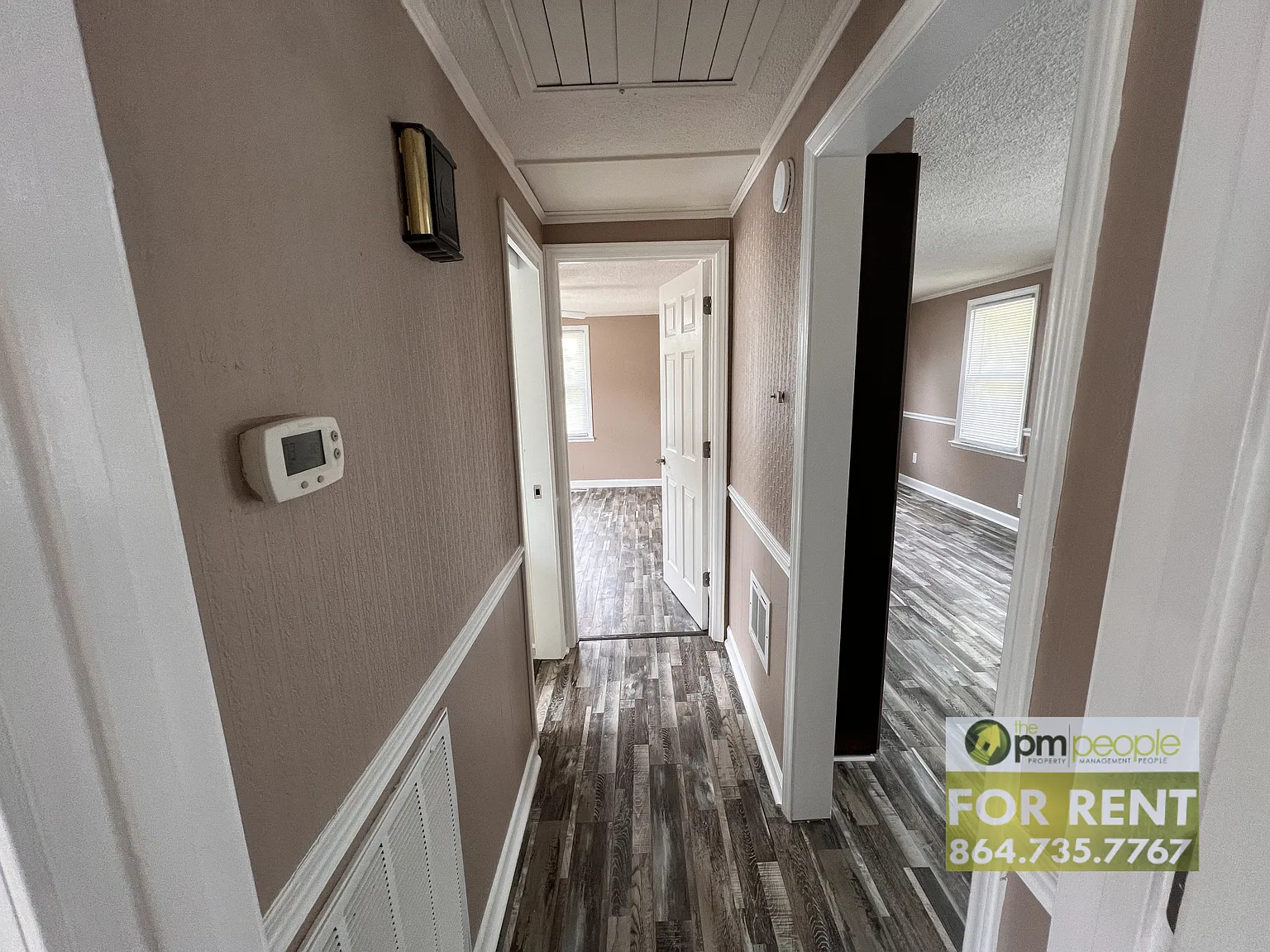 2 bed, 990 sqft, $1,400 — Photo 2