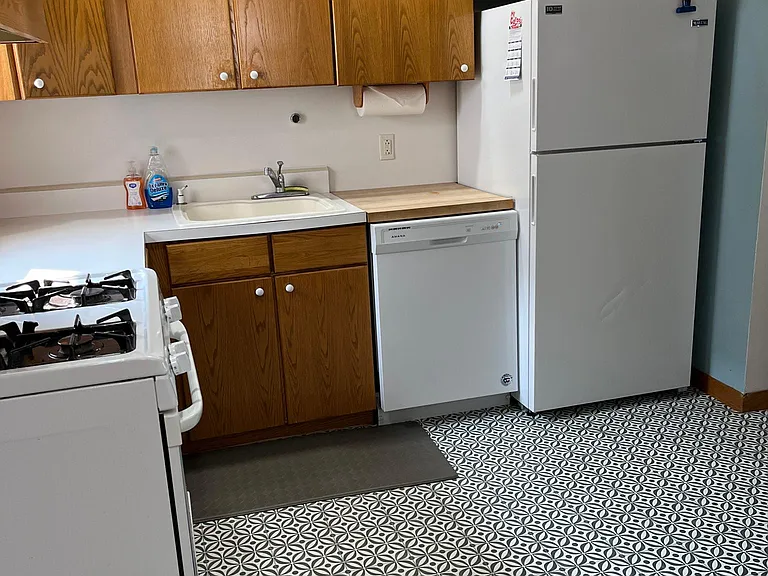 13 N Marion Ave — Photo 6