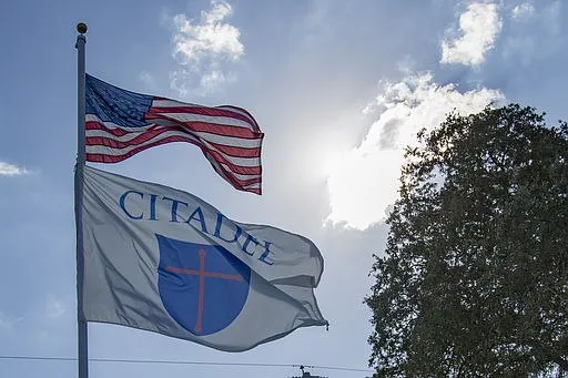 Citadel Apartments of Sarasota — Photo 27