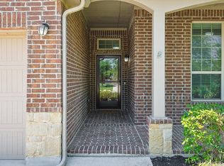 1300 Meadowlakes Dr, Azle, TX 76020
