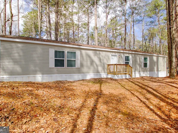 83 Fernwood Dr, Fayetteville, GA 30214