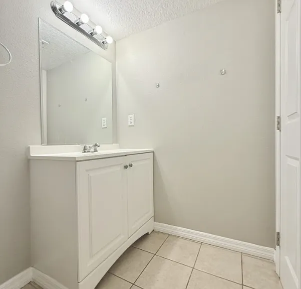 425 F St #3 — Photo 35