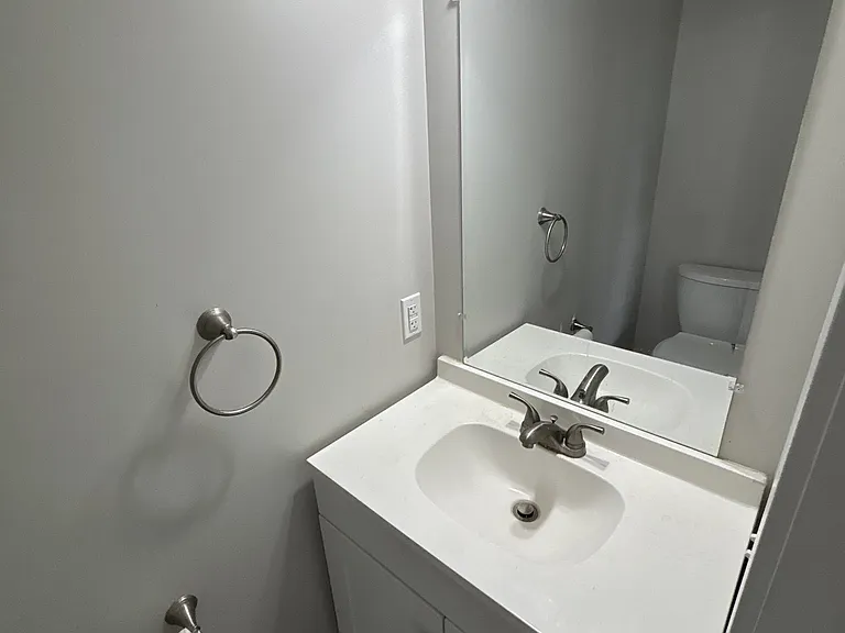 3222 Coach Ln SE — Photo 4