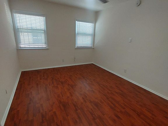5th image of 1067 N Saint Andrews Pl APT 6
