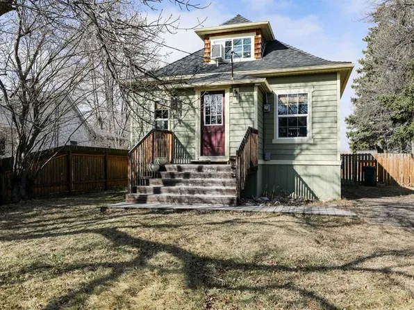 174 S 2nd St W, Magrath, AB T0K 1J0